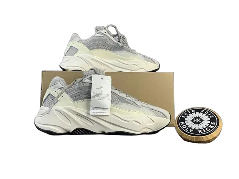 Yeezy 700