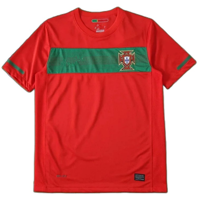 2010 season Portugal home retro Fan version