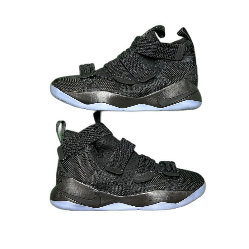 Nike Zoom Soldier 11 LeBron