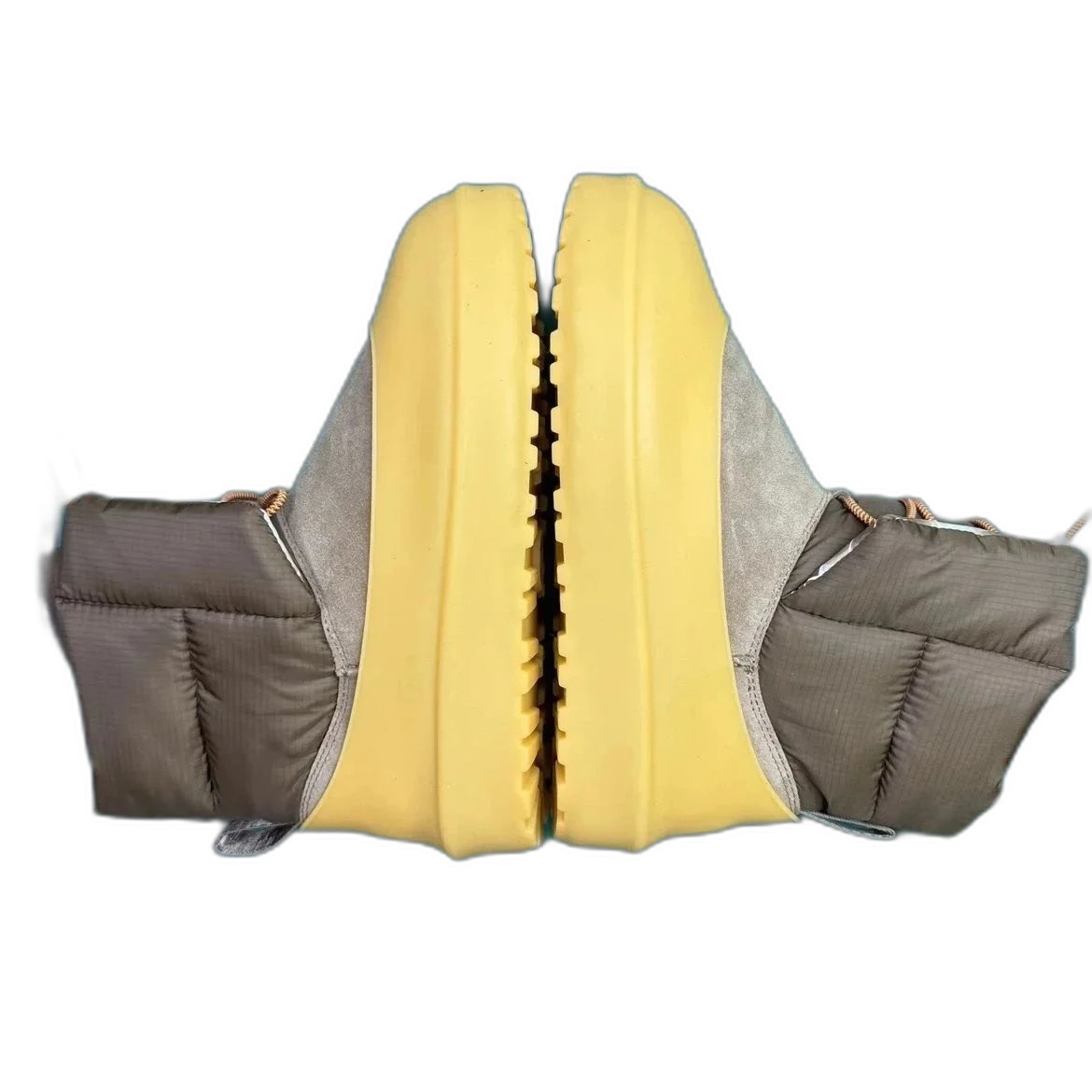 UGG Classic Maxi Toggle